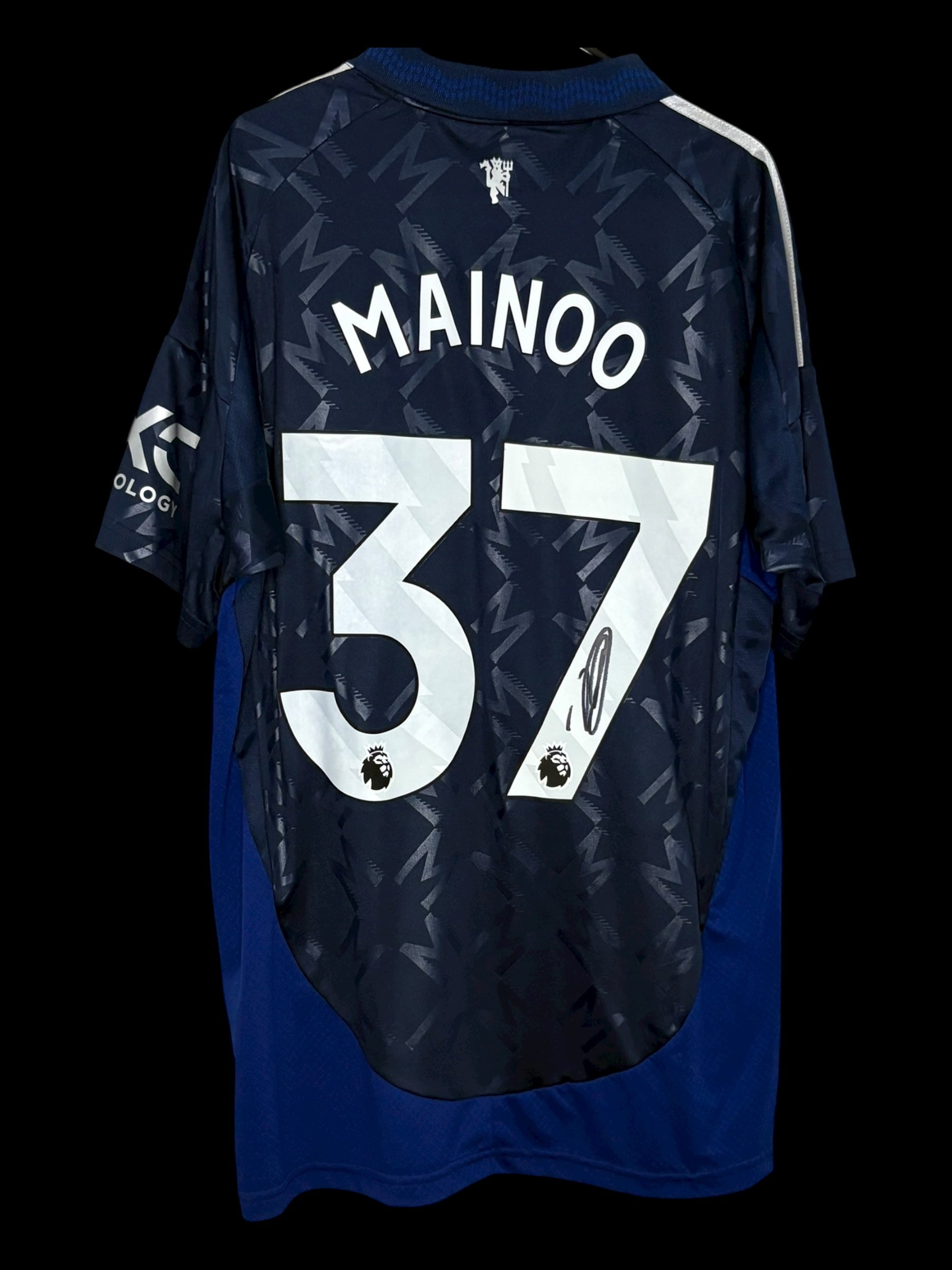 KOBBIE MAINOO